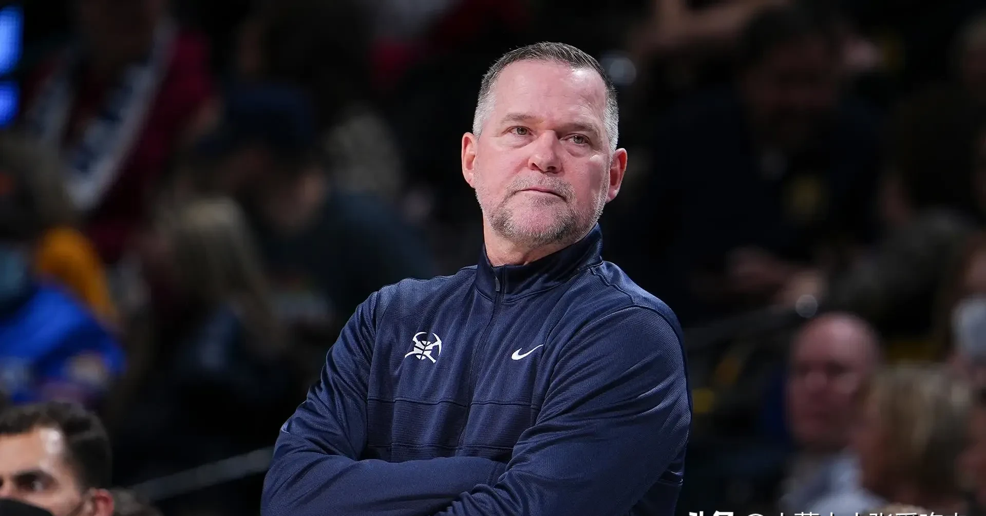 关于赛后足总杯传出新动向;丹佛掘金完成体检;管理层表态——气氛紧张;球探报告显示潜力的信息 关于赛后足总杯传出新动向;丹佛掘金完成体检;管理层表态——气氛紧张;球探报告显示潜力的信息