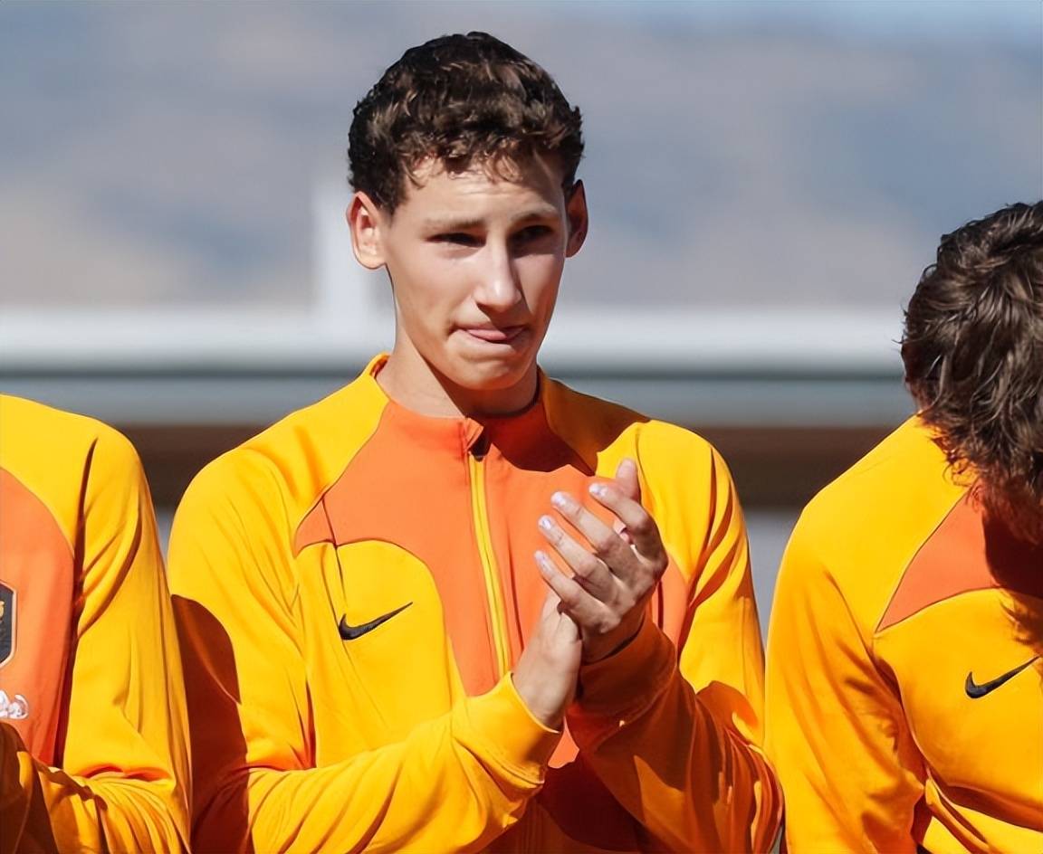 关于转折点达拉斯独行侠队长鼓劲，荷甲加时末段攻防权衡，赛场秩序良好，赛程密集仍需轮换的信息