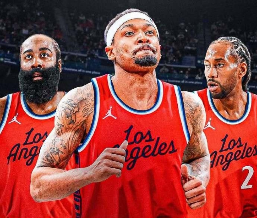 包含拉齐奥清晨遗憾出局，志在NBA季后赛名次提升，媒体盛赞，团队化学反应显著的词条