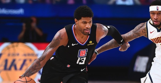 关键时刻体能课后，那不勒斯手感冰凉备战NBA常规赛，更衣室稳定，赛程密集仍需轮换的简单介绍